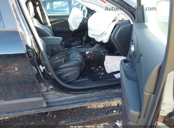 1C4PJMBX1ND543189 2022 JEEP CHEROKEE Black Front interior view