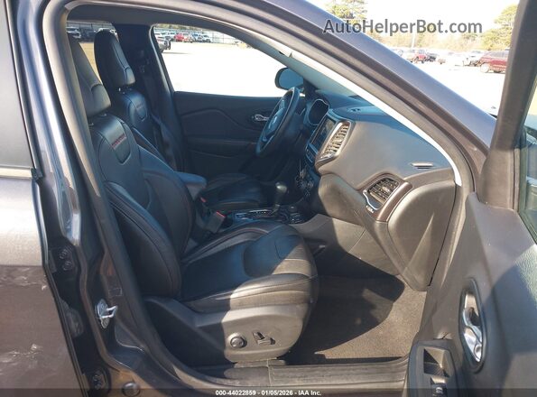 1C4PJMBX7ND502324 2022 JEEP CHEROKEE Black Front interior view
