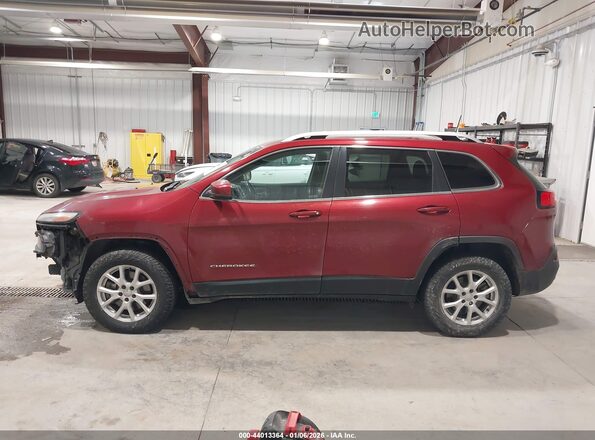 1C4PJMCS2HW532911 2017 JEEP CHEROKEE Red 