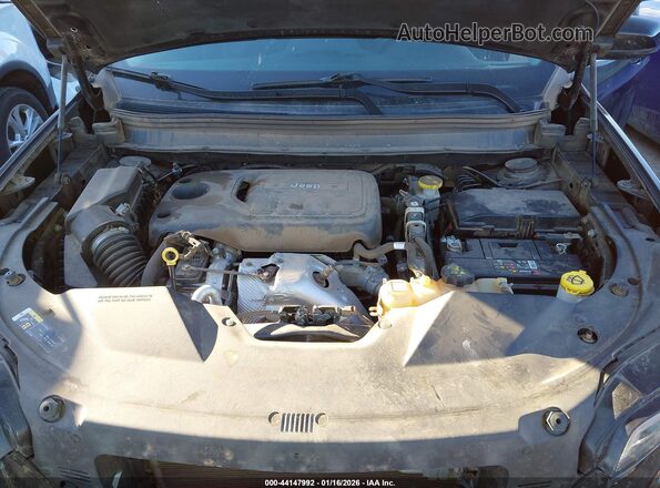 1C4PJMDN2KD299530 2019 JEEP CHEROKEE Black Widok z tyłu
