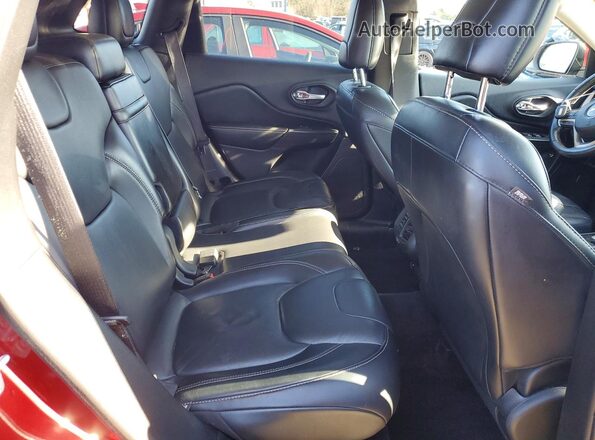 1C4PJMDS5GW204301 2016 JEEP CHEROKEE Red Rear interior view