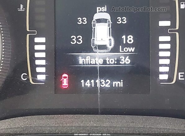 1C4PJMLX0KD138368 2019 JEEP CHEROKEE White 