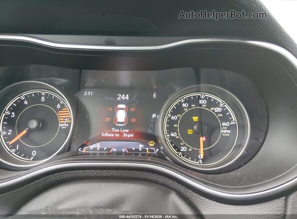 1C4PJMMB3PD108257 2023 JEEP CHEROKEE Gray უკანა სავარძლების ხედი