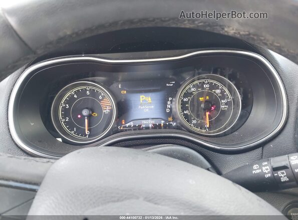1C4PJMMB7PD113669 2023 JEEP CHEROKEE White Հետևի նստատեղերի տեսք