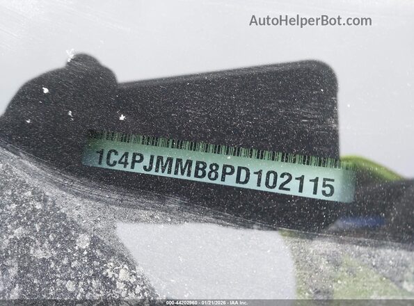 1C4PJMMB8PD102115 2023 JEEP CHEROKEE Blue Vista del compartimento del motor