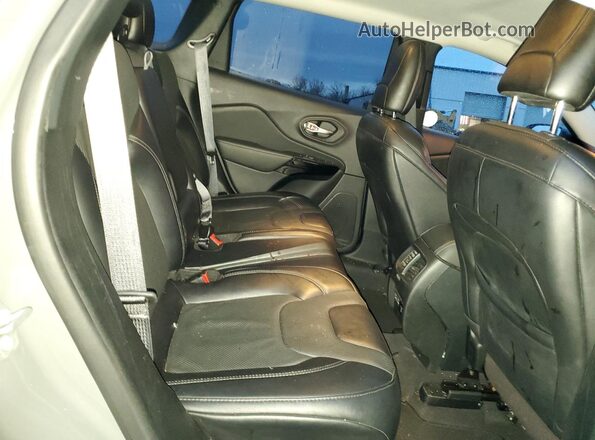 1C4PJMMB9PD114905 2023 JEEP CHEROKEE Gray Rear interior view