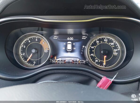1C4PJMMN0ND506159 2022 JEEP CHEROKEE White უკანა სავარძლების ხედი