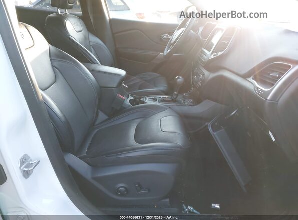 1C4PJMMN0ND506159 2022 JEEP CHEROKEE White წინა სალონის ხედი