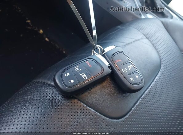 1C4PJMMX2MD135229 2021 JEEP CHEROKEE Black Widok deski rozdzielczej