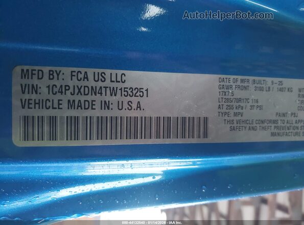 1C4PJXDN4TW153251 2026 JEEP WRANGLER Blue Widok komory silnika