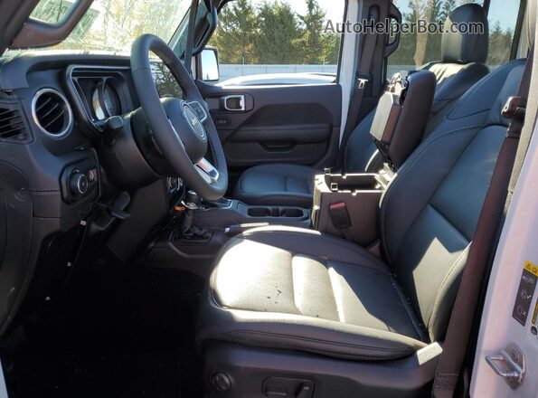 1C4PJXEN1SW590072 2025 JEEP WRANGLER Белый Вид салона спереди