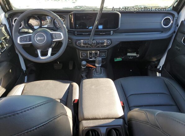 1C4PJXEN1SW590072 2025 JEEP WRANGLER Белый Вид панели приборов