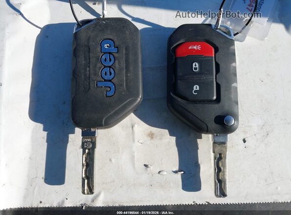 1C4PJXFN1SW573724 2025 JEEP WRANGLER White Widok deski rozdzielczej