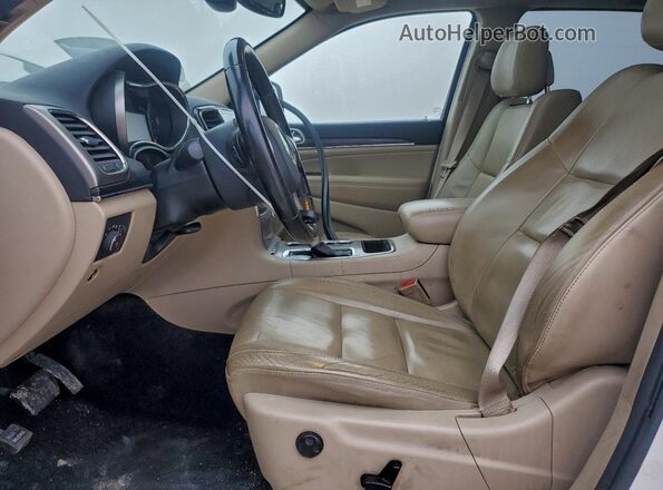1C4RJEBG6NC125893 2022 JEEP GRAND White Widok wnętrza z przodu