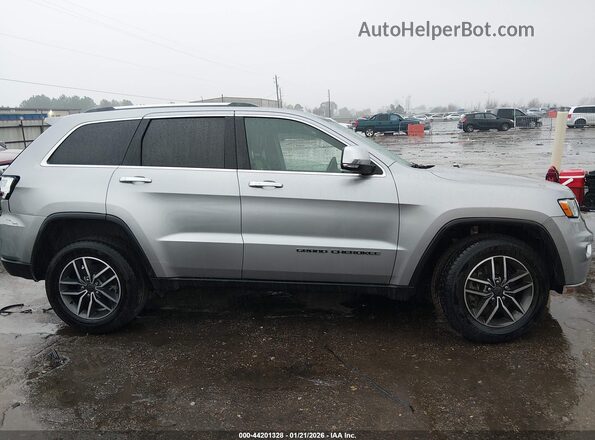 1C4RJEBG7MC629643 2021 JEEP GRAND CHEROKEE Gray Widok wnętrza z tyłu