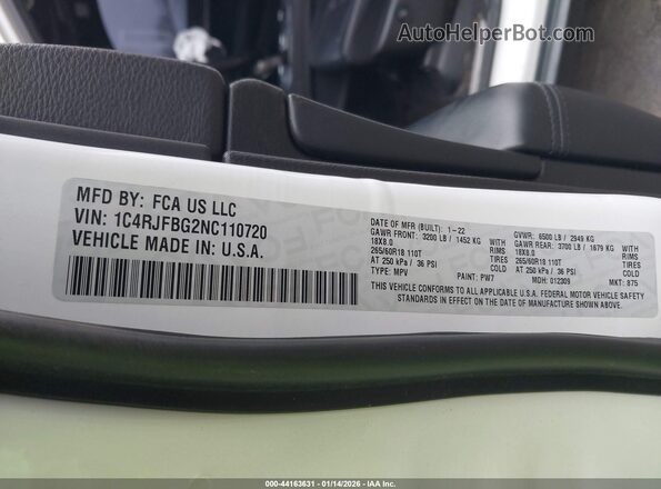 1C4RJFBG2NC110720 2022 JEEP GRAND CHEROKEE WK White ძრავის განყოფილების ხედი