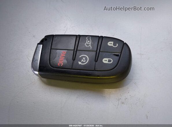 1C4RJFBG8KC653422 2019 JEEP GRAND CHEROKEE Black Вид панелі приладів