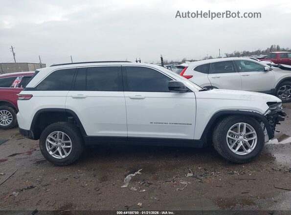 1C4RJGAG7SC307174 2025 JEEP GRAND CHEROKEE Белый Вид задней части салона