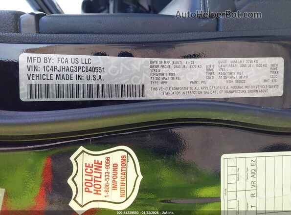 1C4RJHAG3PC640551 2023 JEEP GRAND CHEROKEE Black Engine compartment view