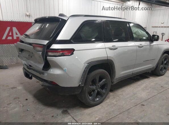 1C4RJHAG5PC669355 2023 JEEP GRAND CHEROKEE Silver Trasero derecho