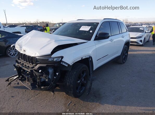 1C4RJHBG0PC620997 2023 JEEP GRAND CHEROKEE White Передня ліва чверть