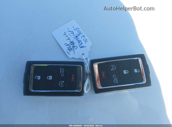 1C4RJHBG3RC702368 2024 JEEP GRAND CHEROKEE Белый Вид панели приборов