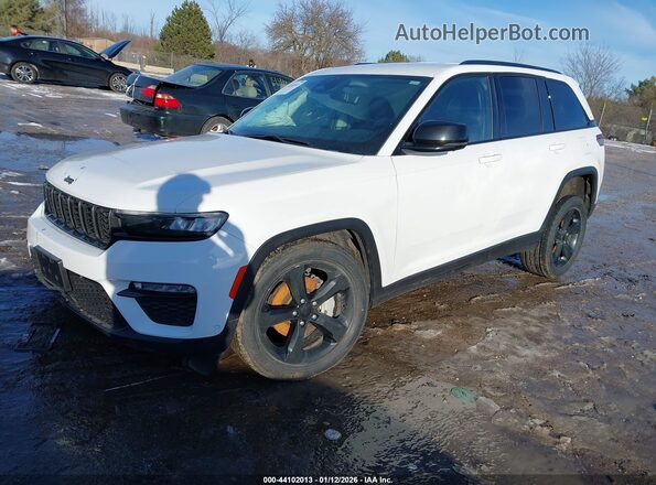 1C4RJHBG7PC556750 2023 JEEP GRAND CHEROKEE Белый Передняя левая четверть
