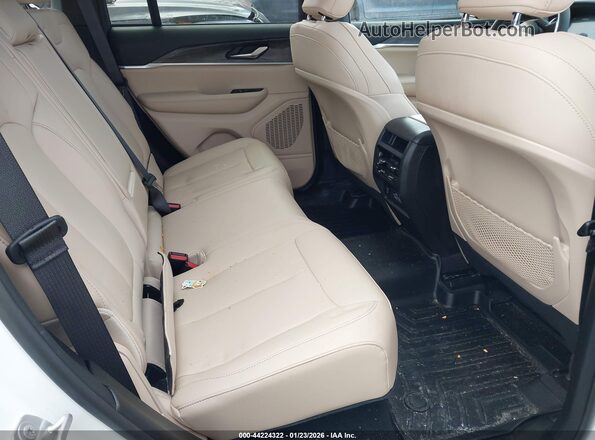 1C4RJHBG7RC263868 2024 JEEP GRAND CHEROKEE White VIN կոդի պիտակի տեսք