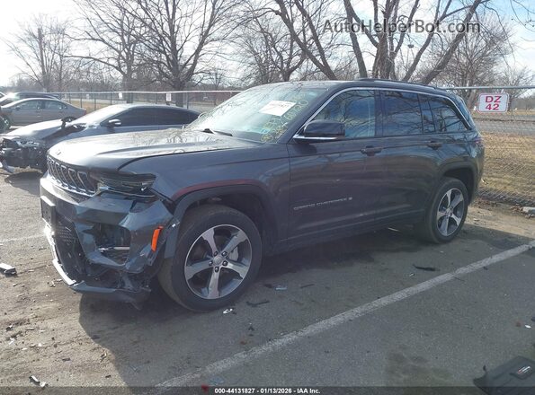 1C4RJHBG8PC607205 2023 JEEP GRAND CHEROKEE Серый Передняя левая четверть