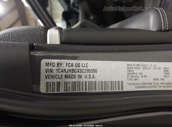 1C4RJHBGXSC295090 2025 JEEP GRAND CHEROKEE Gray Շարժիչի բաժամունքի տեսք