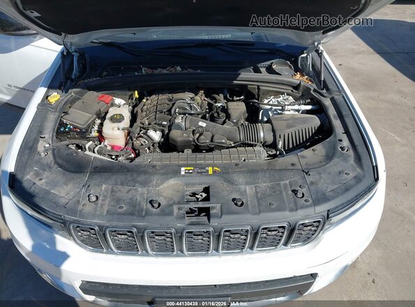 1C4RJJAG2P8867014 2023 JEEP GRAND CHEROKEE L White უკანა ხედი
