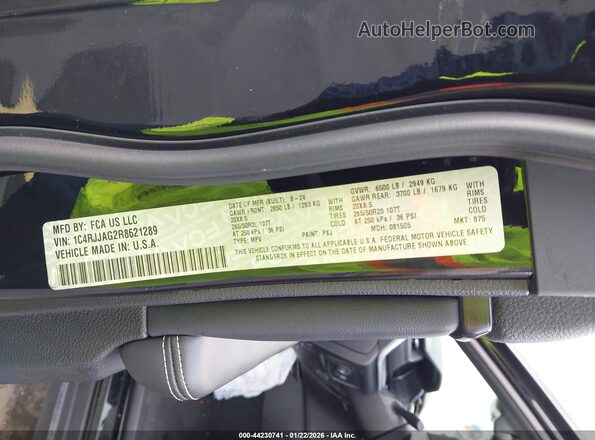 1C4RJJAG2R8621289 2024 JEEP GRAND CHEROKEE L Black Vista del compartimento del motor