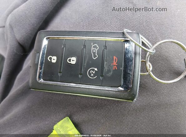 1C4RJKBGXN8555735 2022 JEEP GRAND CHEROKEE L Белый Вид панели приборов
