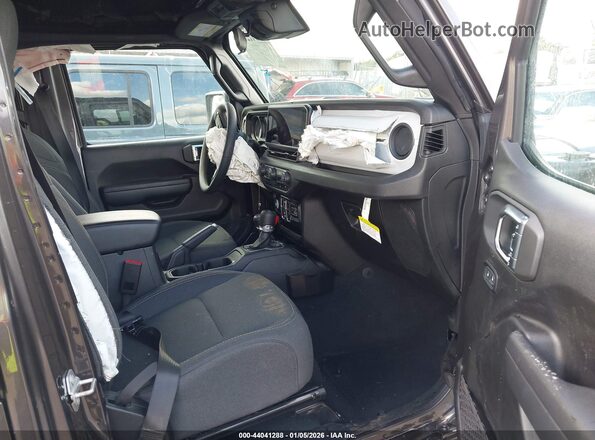 1C4RJXN63RW305545 2024 JEEP WRANGLER Серый Вид салона спереди