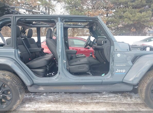 1C4RJXP6XRW203754 2024 JEEP WRANGLER Gray Vista interior trasera