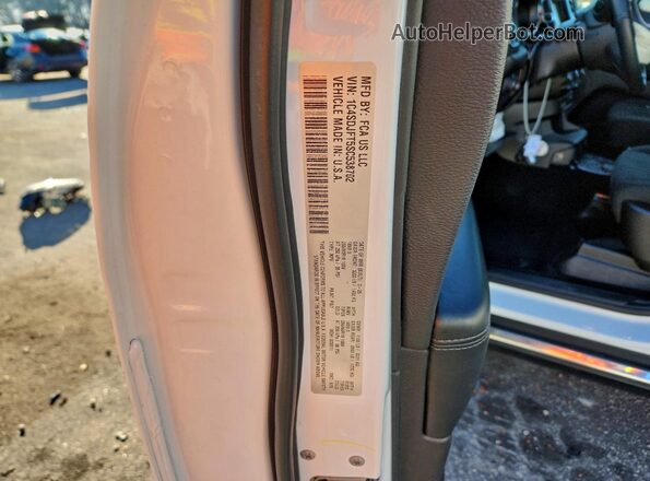 1C4SDJFT5SC538702 2025 DODGE DURANGO White სალონის 360-გრადუსიანი ხედი