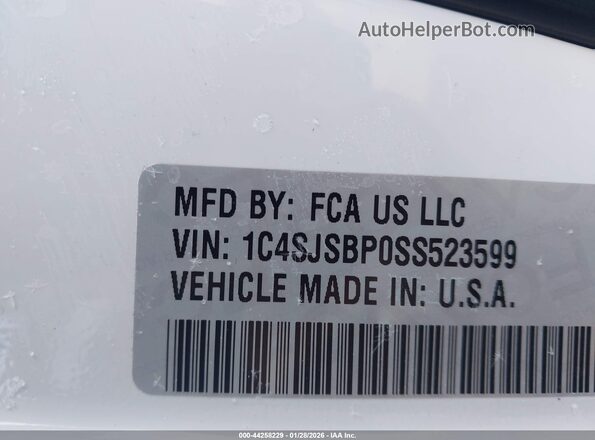 1C4SJSBP0SS523599 2025 JEEP WAGONEER L Белый Вид подкапотного пространства