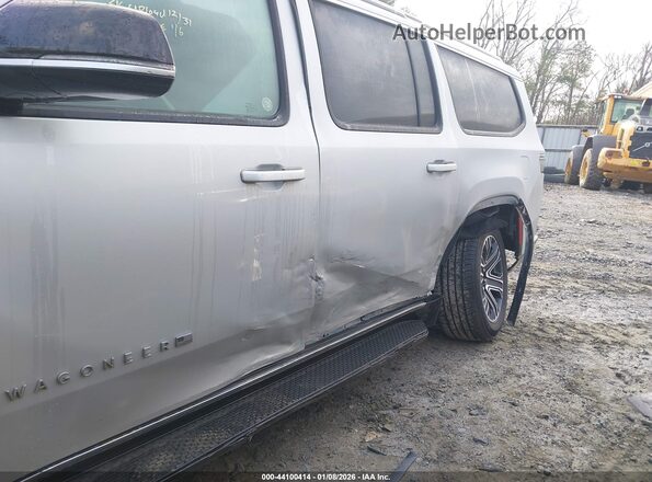 1C4SJSBP1SS511056 2025 JEEP WAGONEER L Silver Вид спереду
