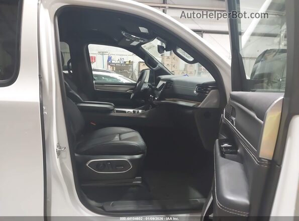 1C4SJSBP3SS513407 2025 JEEP WAGONEER L White წინა სალონის ხედი