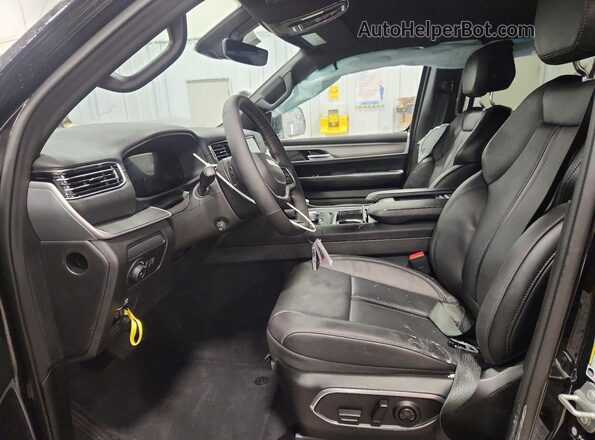 1C4SJSBP8SS523995 2025 JEEP WAGONEER Black Widok wnętrza z przodu