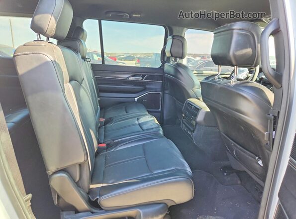1C4SJVBPXPS557641 2023 JEEP WAGONEER White უკანა სავარძლების ხედი