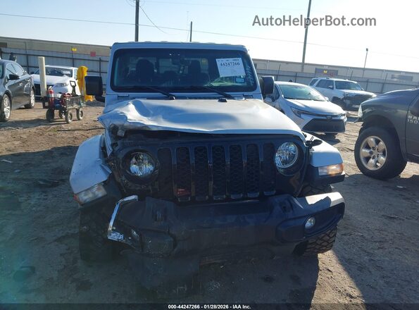 1C6HJTAG9PL517469 2023 JEEP GLADIATOR Серебряный Вид щитка приборов