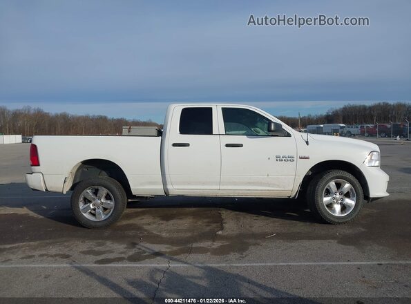 1C6RR7FT8JS309669 2018 RAM 1500 White Vista interior trasera
