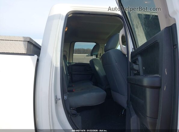 1C6RR7FT8JS309669 2018 RAM 1500 White Vista de la etiqueta del VIN