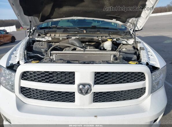 1C6RR7FT8JS309669 2018 RAM 1500 White Vista trasera