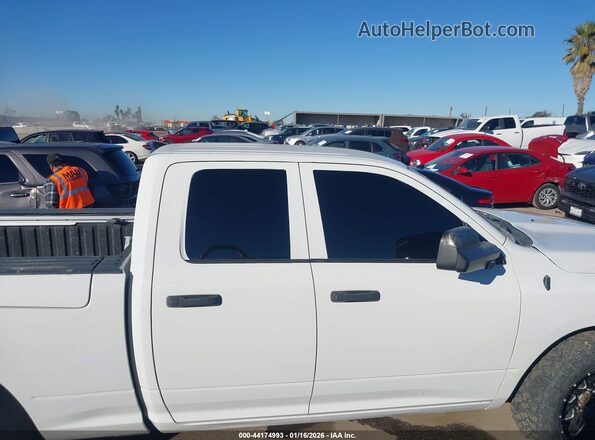 1C6RR7FT9HS837652 2017 RAM 1500 White Widok wnętrza 360 stopni