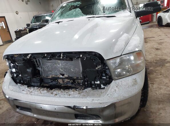 1C6RR7FTXPS548651 2023 RAM 1500 CLASSIC White Սարքավորումների վահանակի տեսք