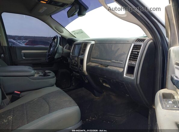 1C6RR7LT2GS166392 2016 RAM 1500 Gray Widok wnętrza z przodu