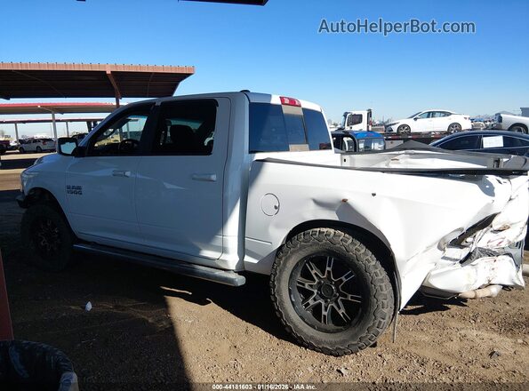 1C6RR7MT5GS138939 2016 RAM 1500 White Widok wnętrza 360 stopni
