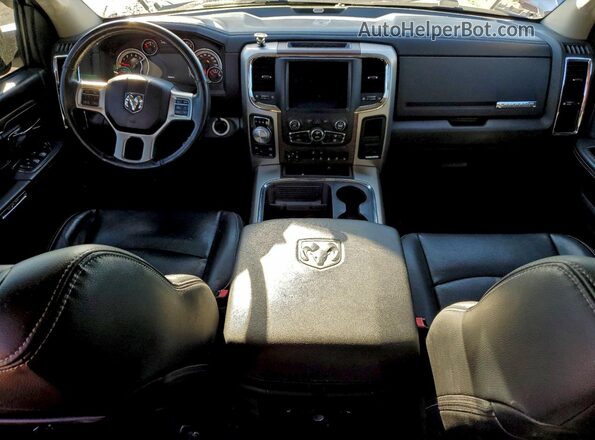 1C6RR7NM5JS254706 2018 DODGE RAM White Widok deski rozdzielczej